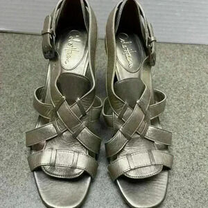 Cole Haan Gold/bronze two tone women’s sandals Size 8B.